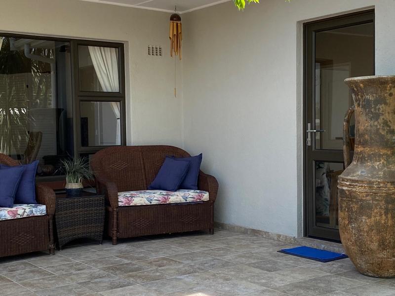 To Let 1 Bedroom Property for Rent in Roundhay Western Cape